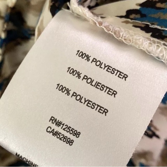 Womans XL Ellen Tracy Button Down Blouse w/ roll-up sleeve Silky Feel Geometric - Picture 4 of 6